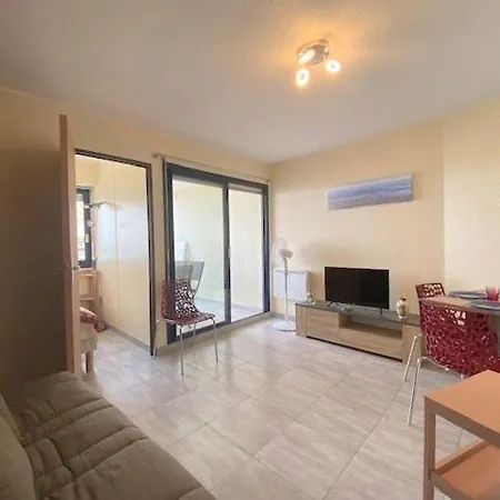 T2 Pour 4 Personnes Terrasse Vue Mer, Ascenseur - 4casi402 Charming One Bedroom Apartment